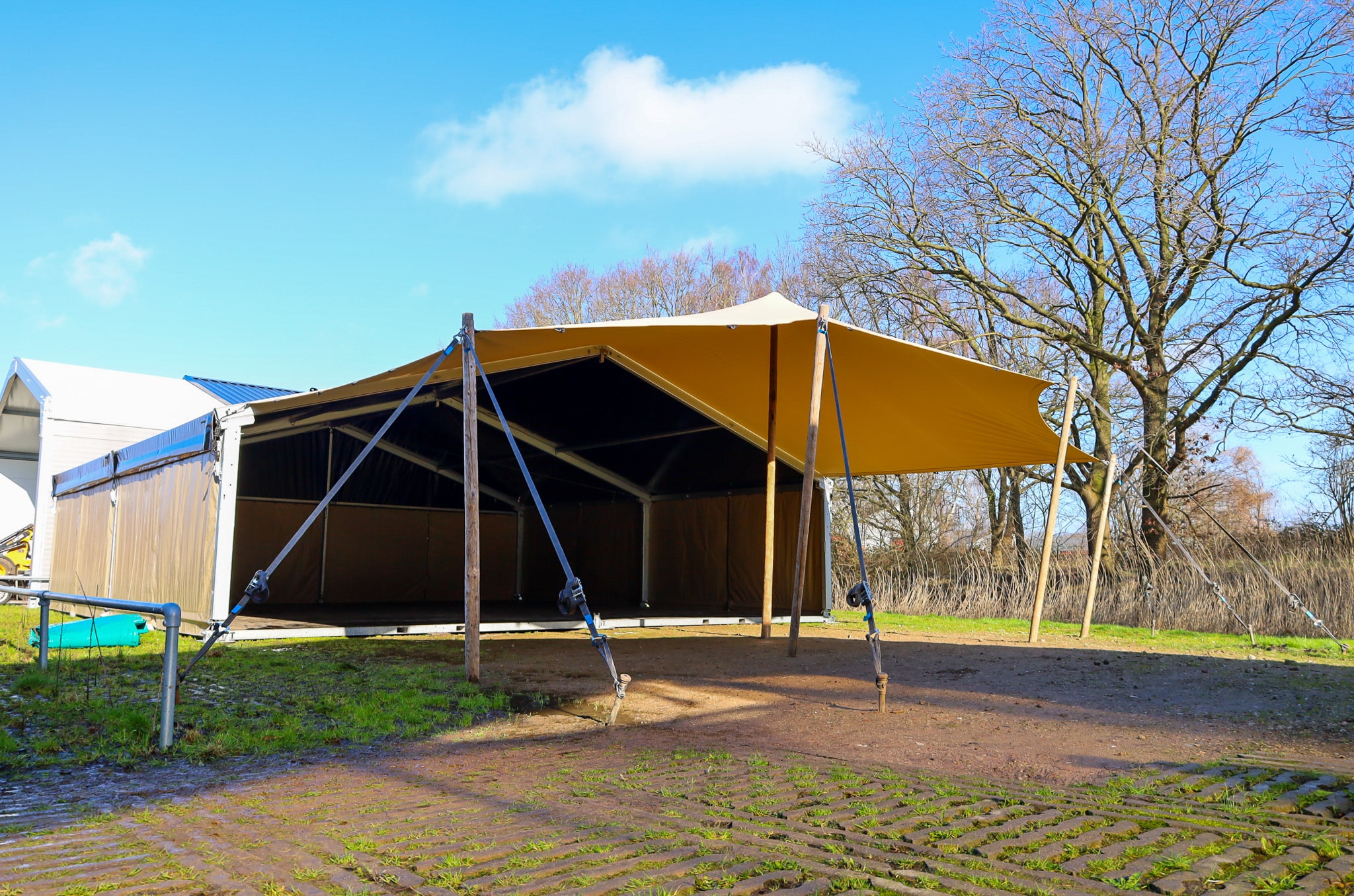 luifel aluhal overkapping verlenging stretchtent doek