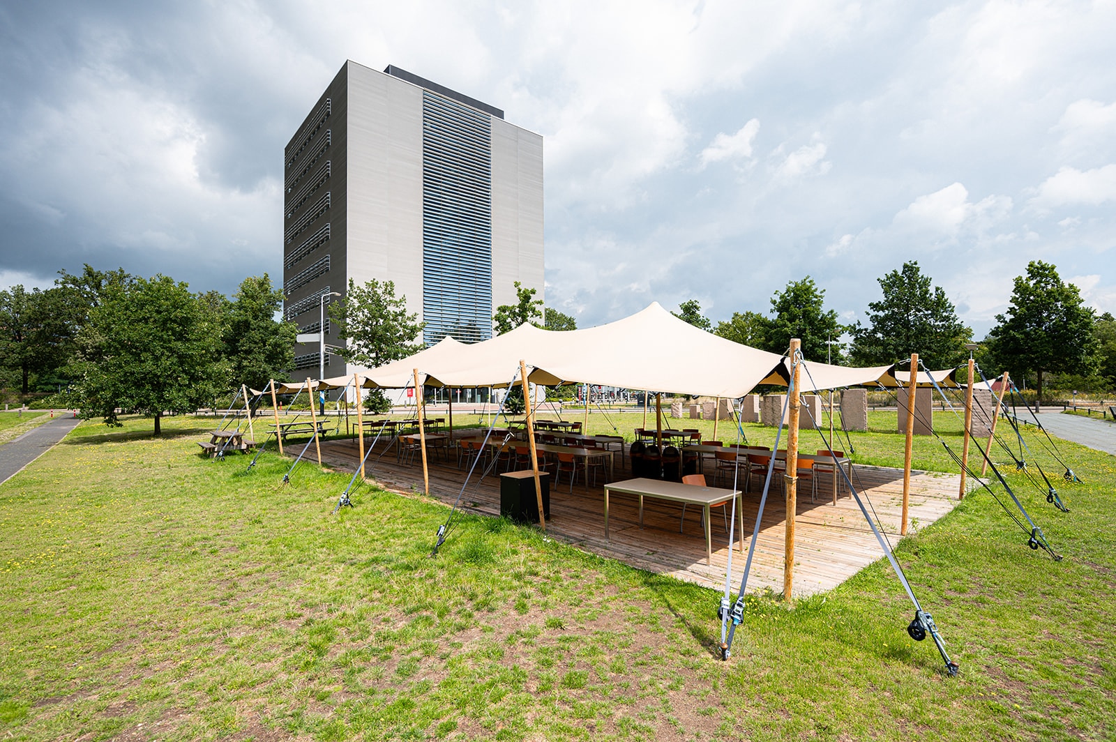 stretchtent zand